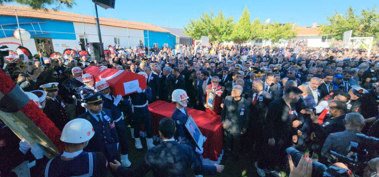 Fotoğrafını Babası Taşıdı: Milas Şehidini Gözyaşlarıyla Uğurladı 25